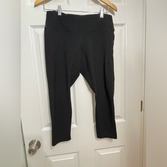 Nike running capris - Picture 1 of 3